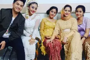 5 Gaya sederhana Cut Keke di sinetron, tetep aja memesona