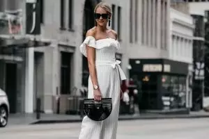 6 Model jumpsuit yang sesuai bentuk tubuh, yuk jangan salah pilih lagi