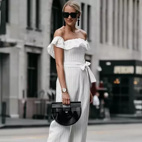 6 Model jumpsuit yang sesuai bentuk tubuh, yuk jangan salah pilih lagi