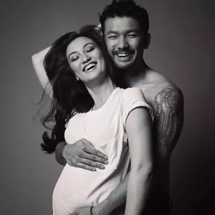 Rio Dewanto ultah, Atiqah Hasiholan berikan kejutan romantis!