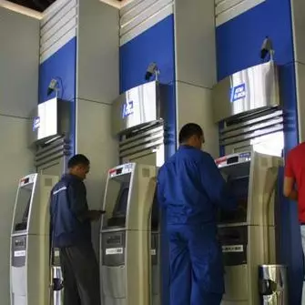 Normalkan ATM yang offline, BCA butuh waktu tiga minggu
