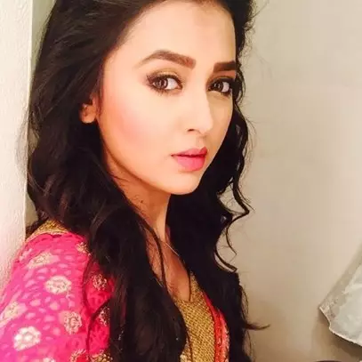 10 Potret Tejaswi Prakash, si cantik Ragini di sinetron Swaragini