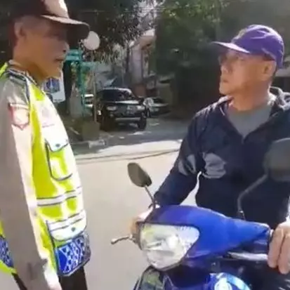 Sudah salah lawan arus pria ini malah nantang, ngaku kenal pimpinan