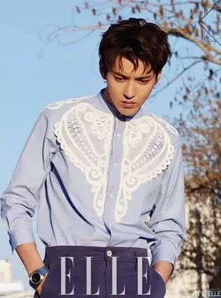 6 Idol K-pop ini pakai 'baju koko' yang kembaran, makin ganteng aja