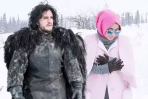 10 Foto editan kocak sindir gaya glamor Anniesa Hasibuan dan suaminya