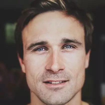 Cuma bermodal kotak makan, 6 hasil foto cowok ini setara DSLR