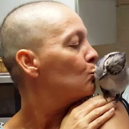 10 Momen haru burung balas budi ke wanita yang dulu menyelamatkannya