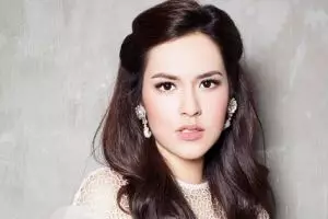 Jelang akad nikah, ini 3 aktivitas yang dilakukan Raisa di rumah