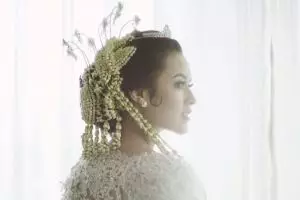 Ini dia sosok di balik cantiknya penampilan Raisa saat pernikahan