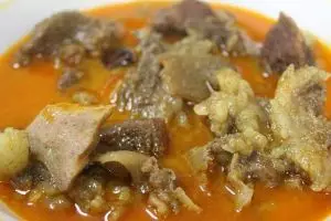 Cara mengangkat lemak dari kuah gulai ini sungguh brilian