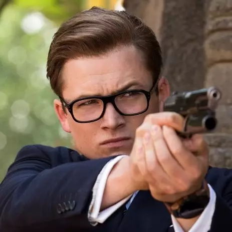  10 Senjata mematikan ini bukti Kingsman lebih keren dari James Bond