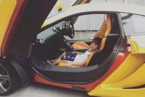 Sule pamer mobil mewah, komentar warganet mak jleb & bikin cekikikan