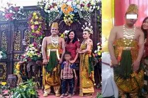 Curhatan cewek ditinggal nikah kekasih setelah sewindu pacaran, duh! 