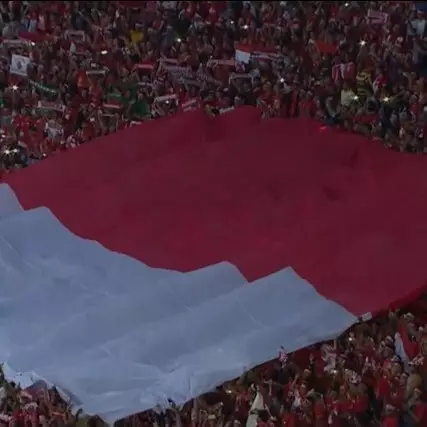 Suporter nonton bola bawa mercon ke stadion, bagaimana aturannya?