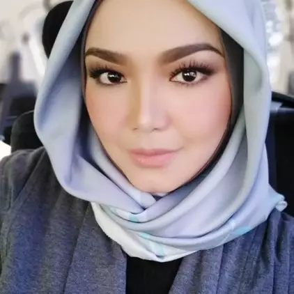 Kisah di balik adik Siti Nurhaliza lepas hijab, bikin heboh Malaysia