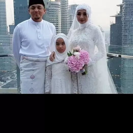 Resmi dinikahi Engku Emran, ini 10 potret bahagia Laudya Cynthia Bella