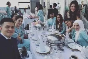 Detik-detik saat seleb Tanah Air jadi saksi pernikahan Laudya C Bella