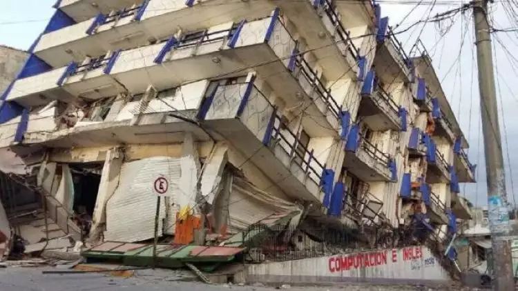 Gempa terkuat dalam kurun 85 tahun di Meksiko tewaskan 85 orang