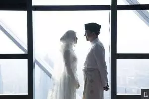 Merajut cinta beda usia, 4 pasangan seleb ini terpaut 11 tahun lebih