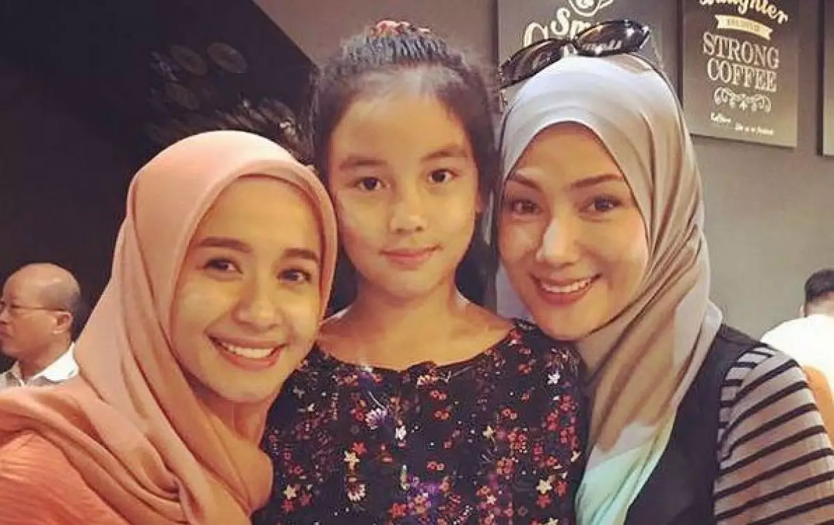 Ini ungkapan mantan istri Engku Emran usai pernikahan Bella