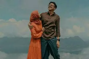 10 Momen prewedding Laudya C Bella & Engku Emran, sederhana dan manis