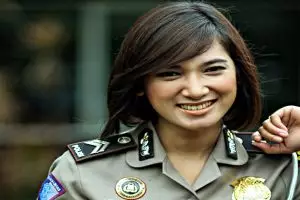 Ingat si cantik Briptu Eka Frestya? Ini 10 foto penampilannya sekarang