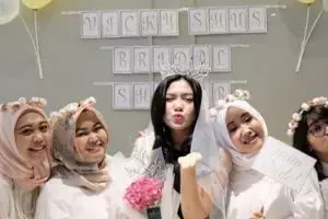 Sudah dekat hari H, ini 5 potret bridal shower Vicky Shu