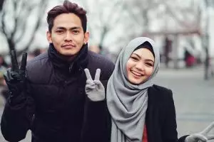 10 Foto Anjesta Sugianto, asisten Rina Nose yang bikin cewek berdesir