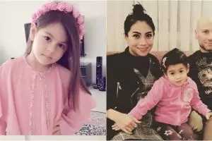 10 Potret Elif, putri Siti KDI & suami bulenya yang kini menggemaskan