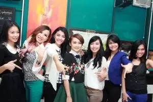 Sudah 3 tahun bubar, begini kabar mantan member girlband 7 Icons