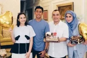Momen Chelsea Islan di ultah keluarga Marini Zumarnis bikin heboh