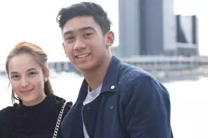 Viral foto Chelsea Islan liburan bareng Daffa Wardhana, jadian nih?