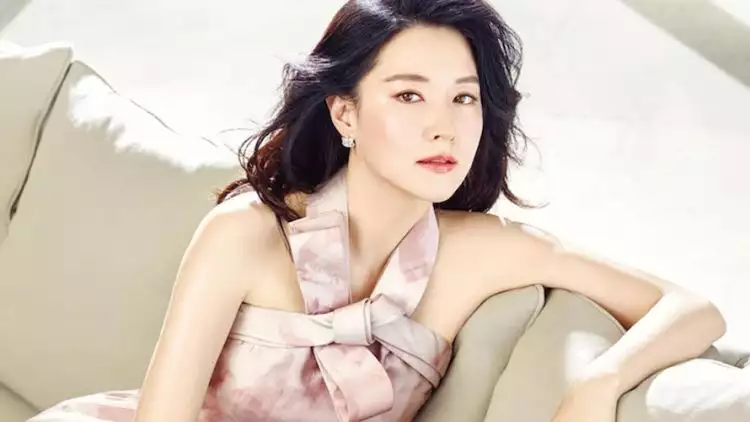 Jelang usia 50 tahun, pesona 5 aktris Korea ini tak kalah dari ABG