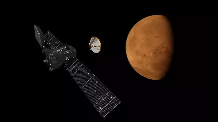 Astronom temukan es di Mars, bukti keberadaan air? 