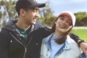 Chelsea Islan pamer foto bareng Daffa, begini komentar Bastian Steel