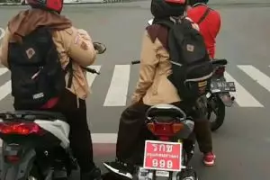 Dipasangi pelat nomor Thailand, motor pelajar diciduk polisi
