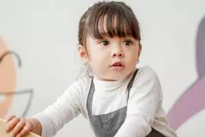 5 Aksi menggemaskan Gempita bernyanyi, siap ikuti jejak mama Gisel nih