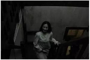 3 Adegan ini dibuang di film Pengabdi Setan, isinya apa ya?