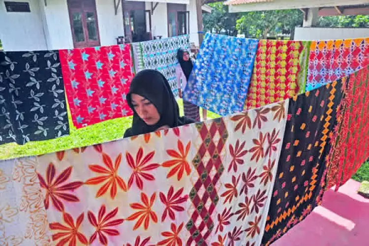 Usaha batik milik ibu-ibu asal Riau ini raih omzet Rp 300 juta/bulan