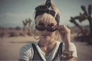 7 Foto ini bukti Angez Mo swag abis di video klip lagu terbarunya