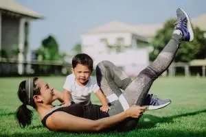 Ajak sang anak lari 10 km, aksi Andien Aisyah ini tuai pujian