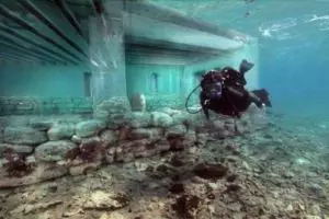 10 Penemuan paling unik di samudera, ada kota berusia 5.000 tahun