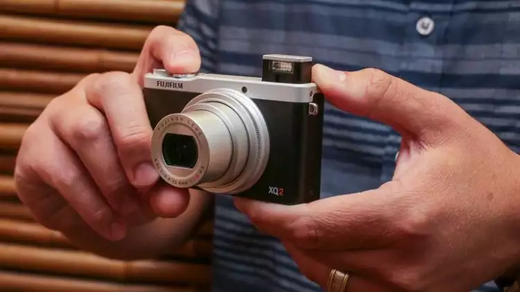 5 Kamera saku ini punya kualitas setara DSLR, murah tapi nggak murahan