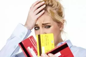 Berkaca Angela Lee, kenapa masih muda sudah terjerat utang menggunung