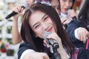 Melody JKT48 nge-tweet Hari Pahlawan, ini 10 balasan baper warganet