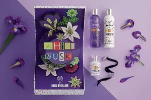 Sambut Natal & Tahun Baru, The Body Shop rilis paket makeup spesial