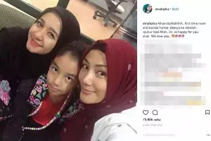 Kebersamaan Laudya Cynthia Bella bareng mantan istri Engku tuai pujian