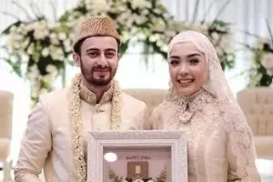 3 Pasangan seleb ini pilih menikah dengan tradisi Timur Tengah