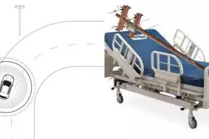 Iklan mobil vs 'tiang listrik' ini kreatifnya kebangetan, momen Setnov