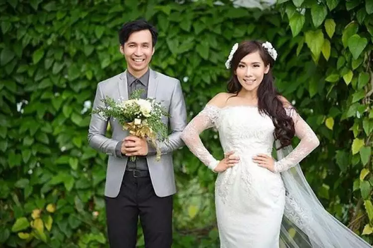 Urusi langsung, 7 seleb Tanah Air ini menikah tanpa wedding organizer